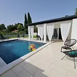 Insieme Ii Villa Pula